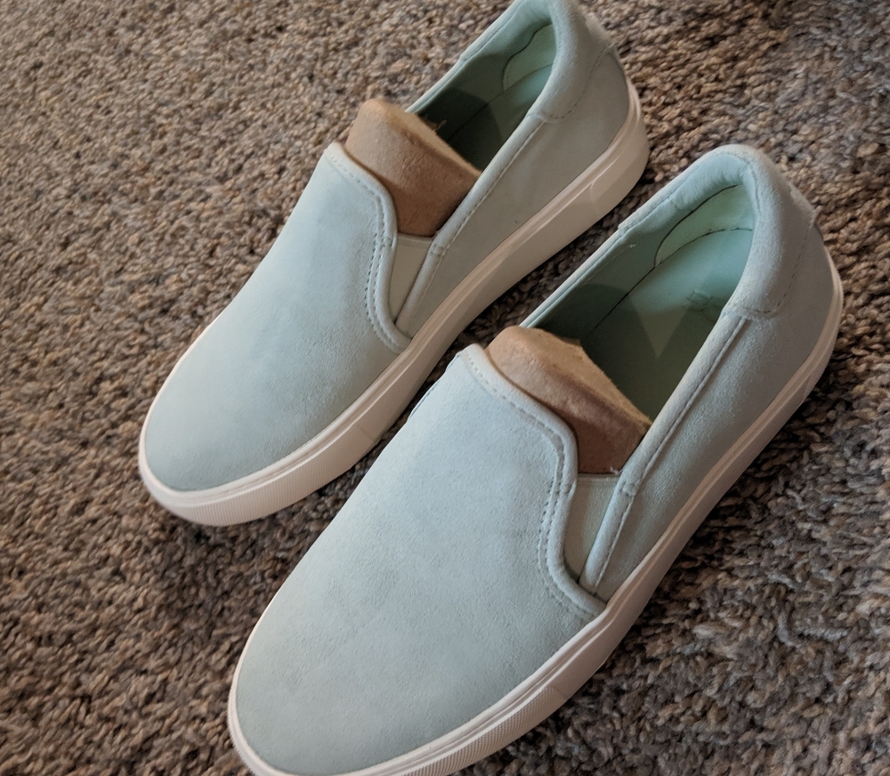 Temp saleMint green uggs